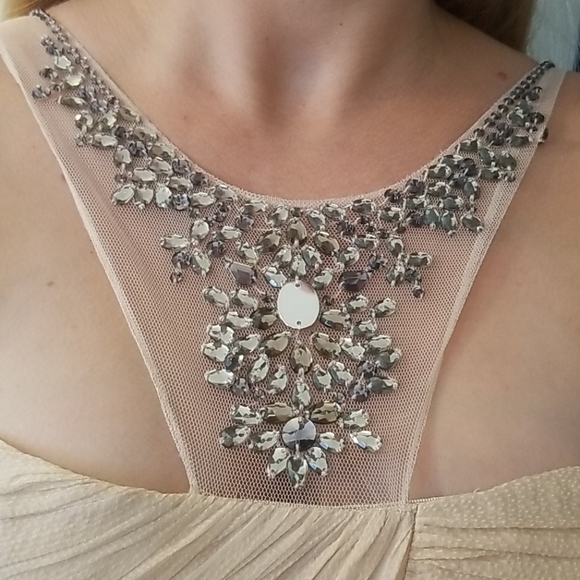 Dress - Picture 2 of 3